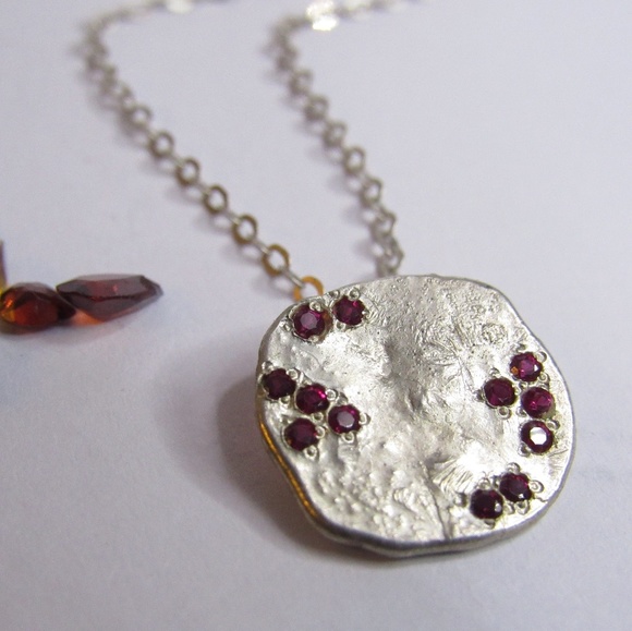 Necklace - Picture 2 of 8